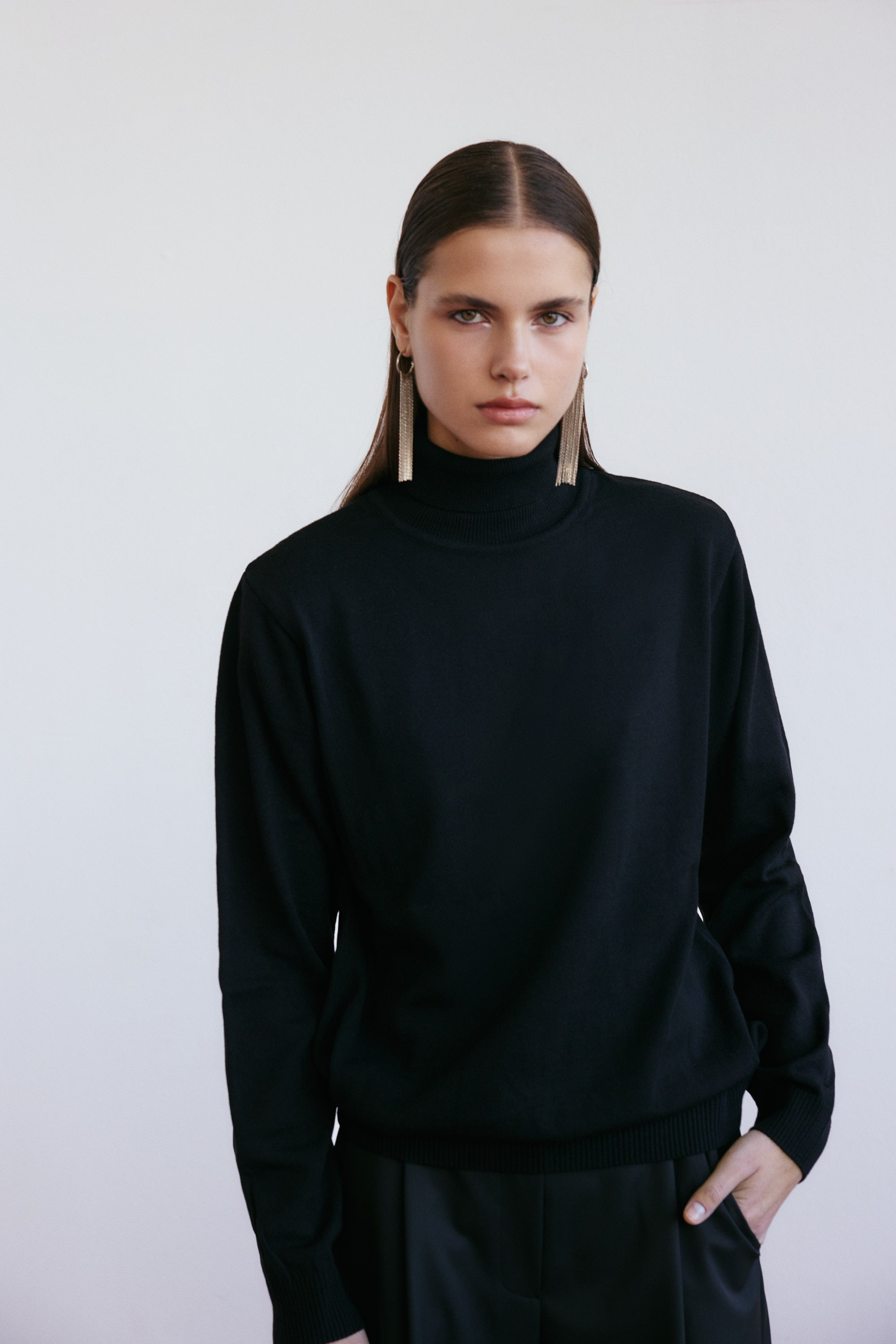 Nevy Turtleneck Black Tricot